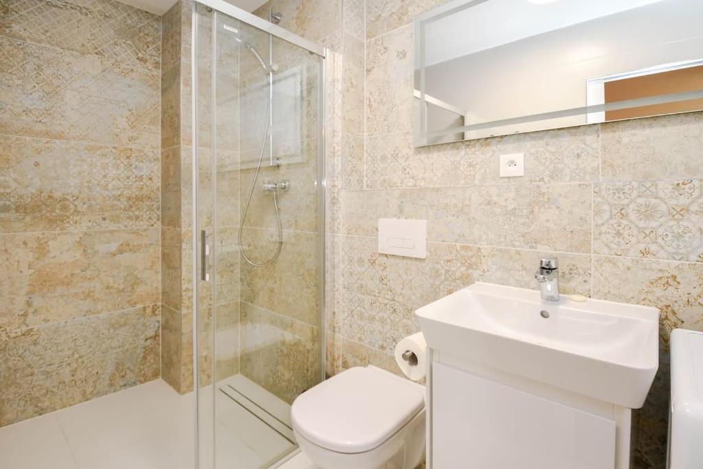 New Modern Apartment In City Center براتسيلافا المظهر الخارجي الصورة